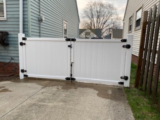 Vinyl Gates